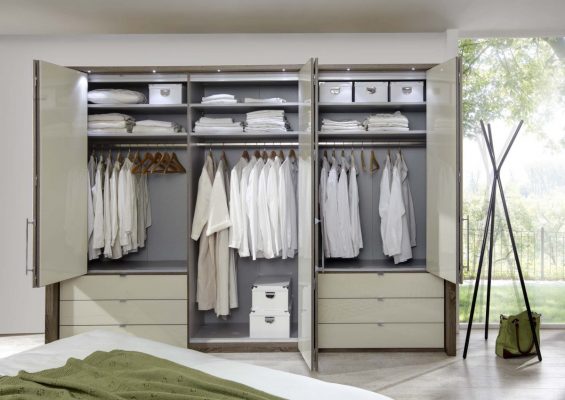 4-Differences-Between-Sliding-Hinged-Wardrobes-Carrick-on-Suir-565x400  